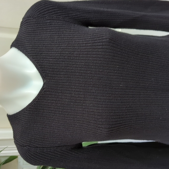 Loft Women's Black Pull-Over V-Neck Sweater w/Back Tie Detail Size XS - Picture 2 of 6